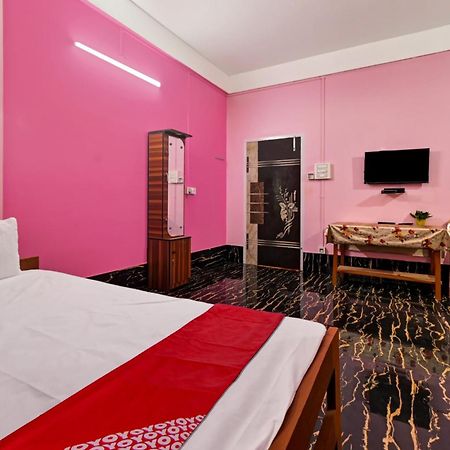 Oyo Flagship The Brahmaputra Homestay Guwahati Eksteriør bilde